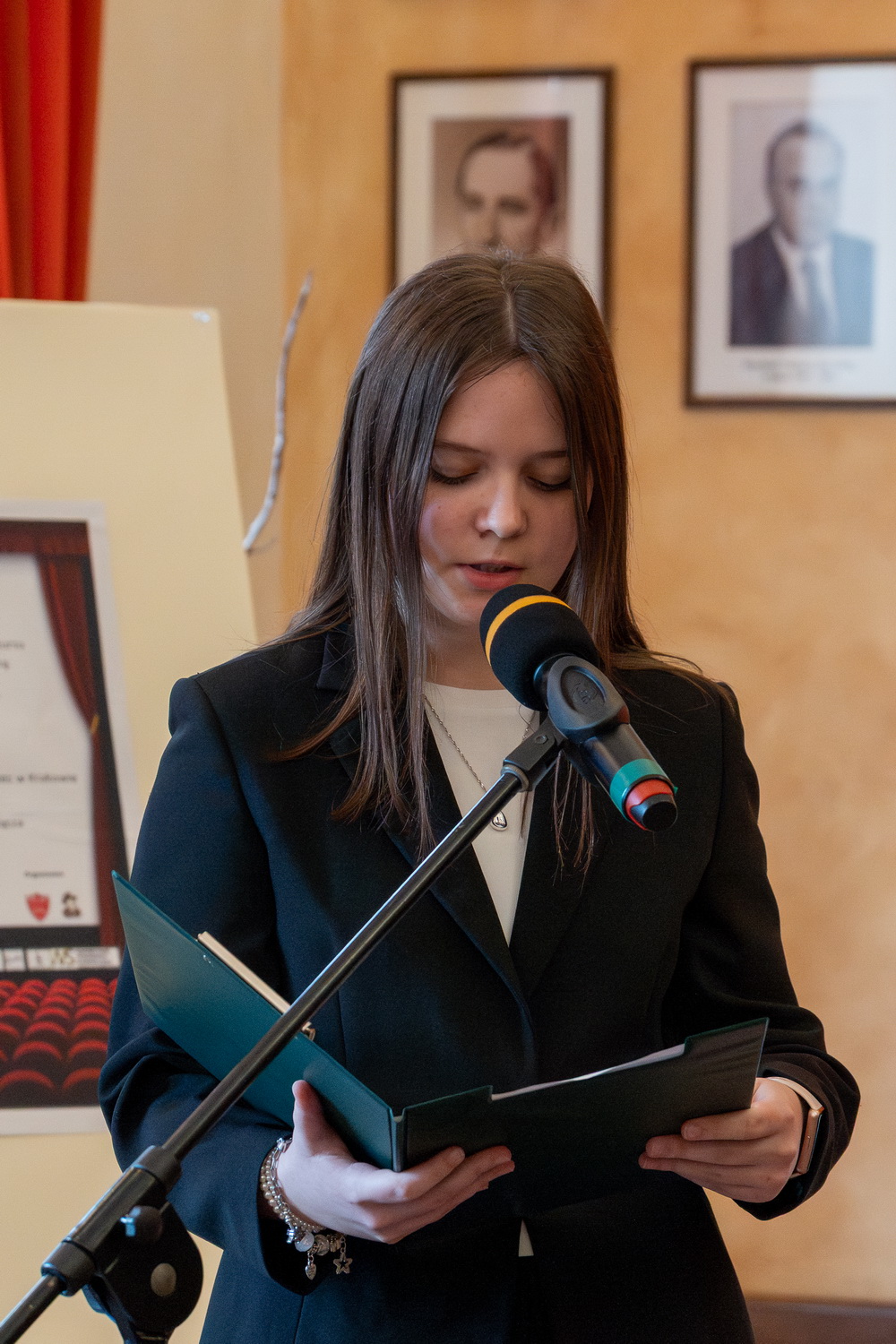 Zdjęcie DiH 2026 cz2 (11)65df674b-4cf2-45d8-b311-f5338ac23ba4.jpg w galerii Deutsch in der Hauptrolle - podsumowanie VIII edycji konkursu